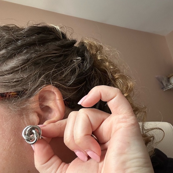 4/$50 Celtic knot Edwardian earrings clip ons 💙 - Picture 8 of 8